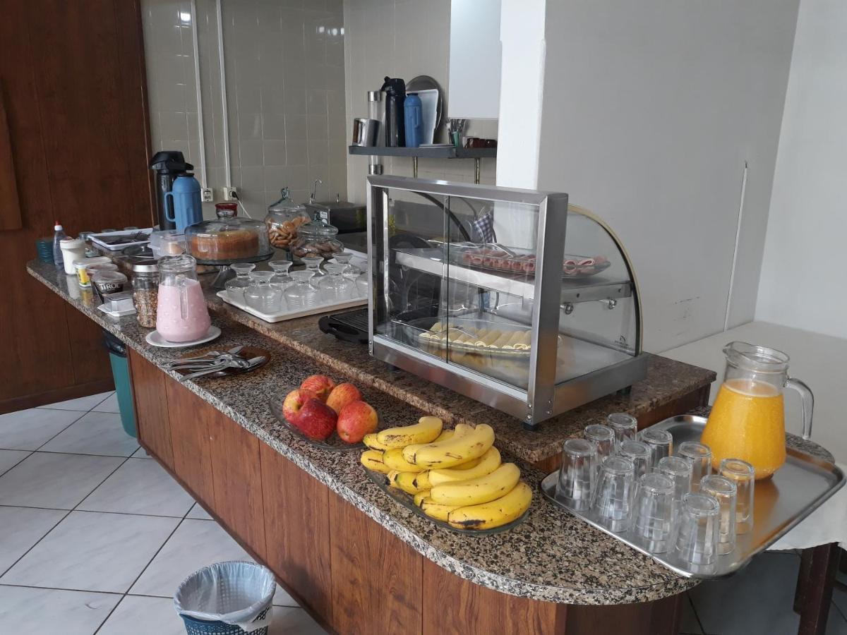 קוריטיבאנוס Hotel Pinotti Ltda מראה חיצוני תמונה